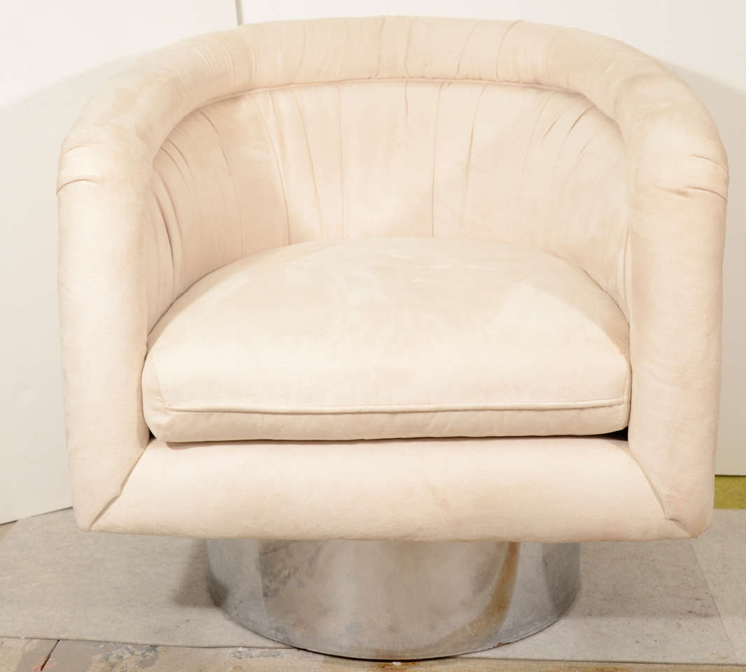 Pair of Swivel Tub Lounge Chairs by Leon Rosen for Pace Collection at