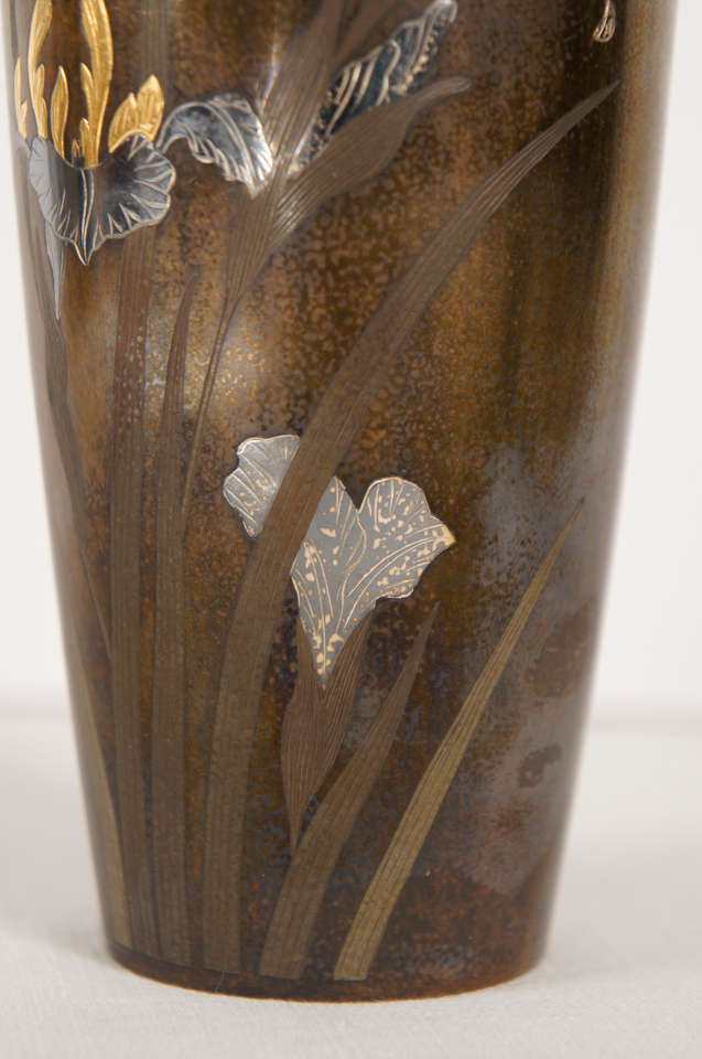 A Very Good Pair of Japanese Bronze Vases Inlayed With Gold and Silver 2