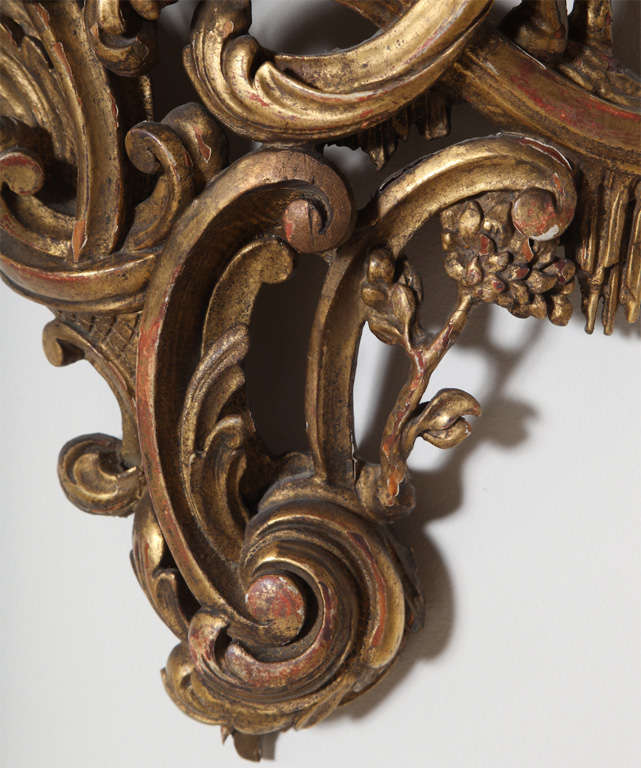Pair of 19th Century Carved Giltwood Brackets For Sale 6