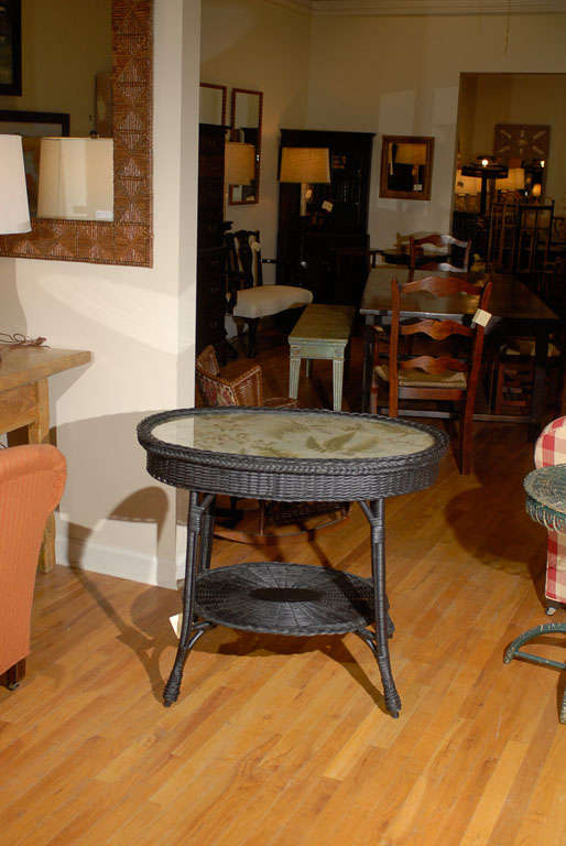 Bar Harbor Style Wicker Oval Table