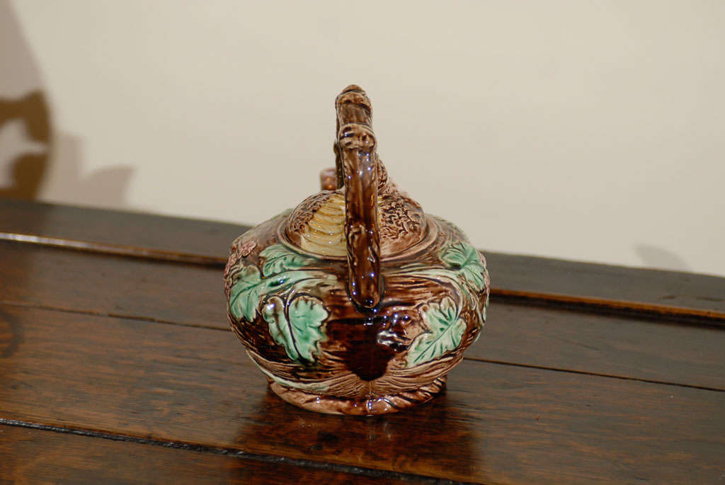 Pottery English Majolica Tea Pot with a Bird in Nest Theme