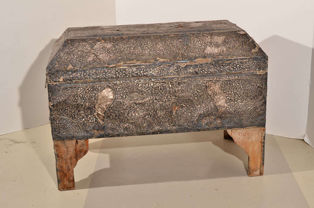 Late 19th Century Repousse Coffer For Sale 2