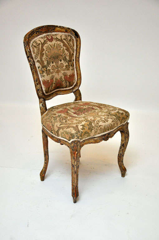 Pair of Rococo Painted Louis XV Style Boudoir Chairs, France, 1840 In Good Condition For Sale In Chicago, IL