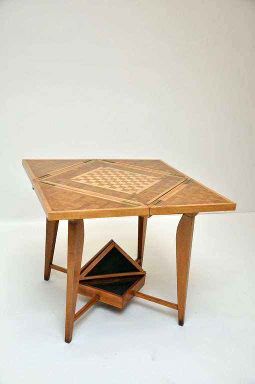 French Art Deco Envelope Card Table (Marketerie) im Angebot