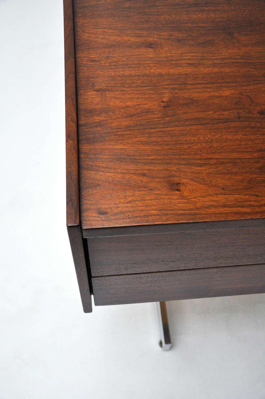 Mid-Century Walnut Cantilever Desk In Excellent Condition In Chicago, IL