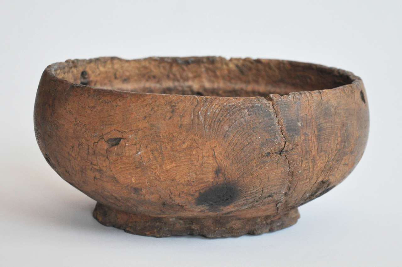Early 19th Century Wooden Bowl From Nagaland 1