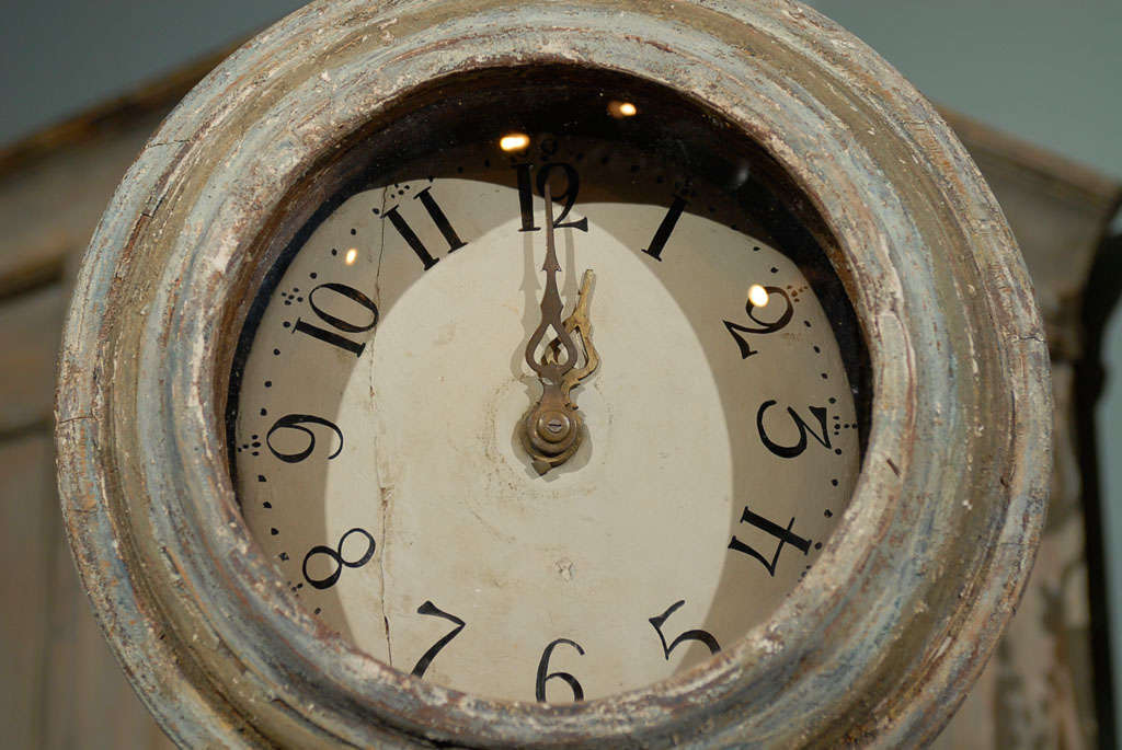 19th Century Swedish Painted Wood Clock Standing on Short Feet 2