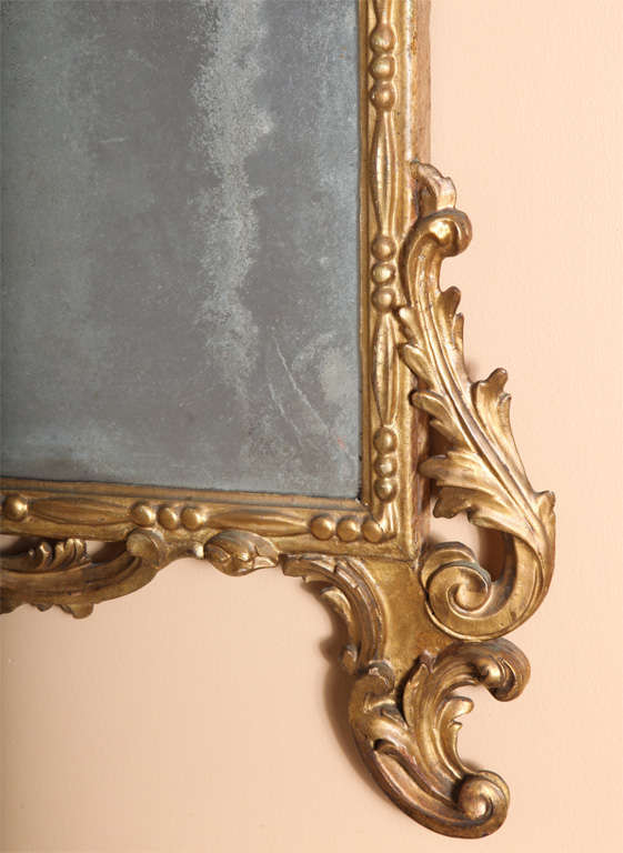 Italienischer Spiegel aus vergoldetem Holz aus dem 18. Jahrhundert im Angebot 2