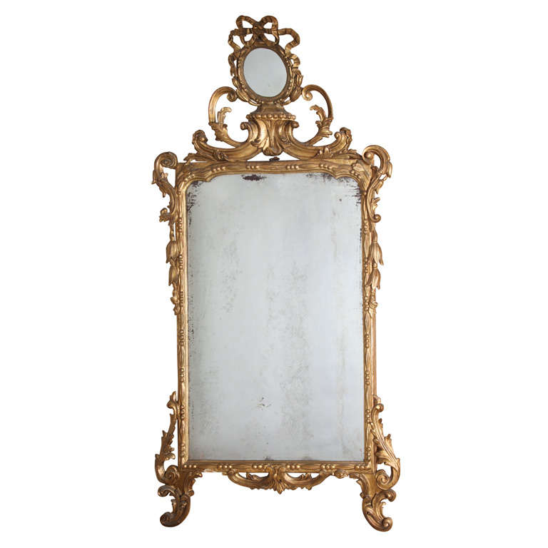 Italienischer Spiegel aus vergoldetem Holz aus dem 18. Jahrhundert im Angebot