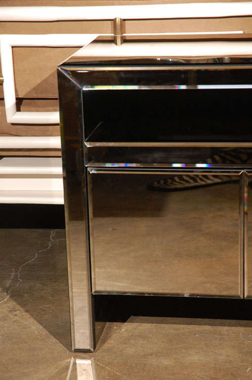 Beveled Mirrored Chest In Excellent Condition In Los Angeles, CA