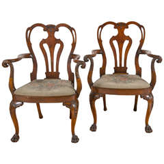 Pair of Georgian Mahogany Armchairs with Clawfeet Pair of Georgian Mahogany Armchairs with Clawfeet