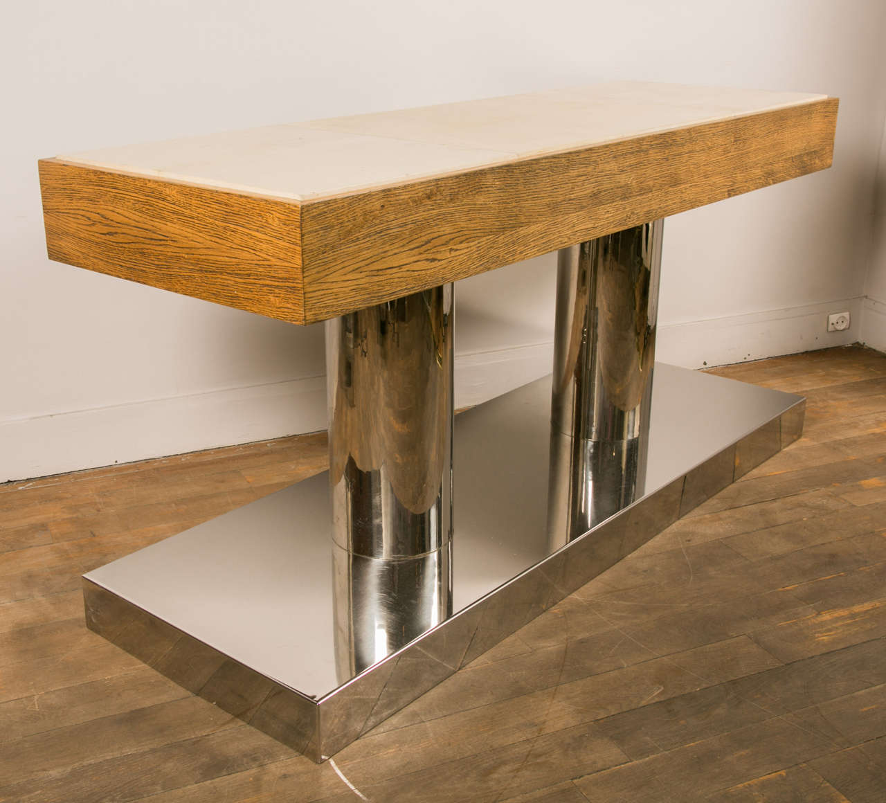 A large and impressive console table, France 1970. 1
