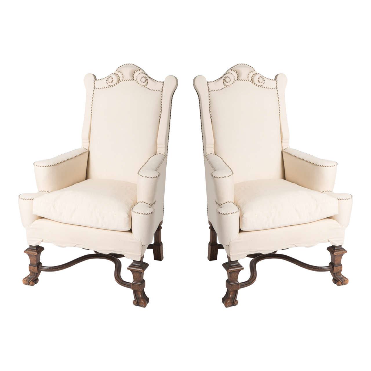 Armchairs in Renaissance style, France circa 1920 For Sale