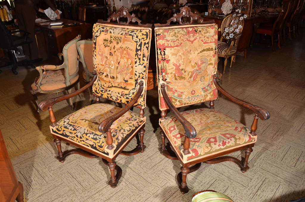 Set of 2 English arm chairs