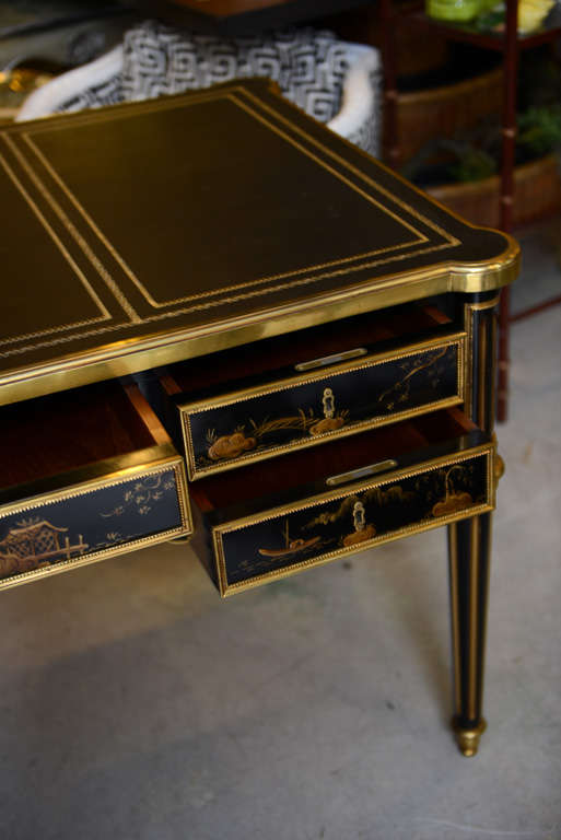 Louis XVI style Chinoiserie Bureau Plat In Good Condition In West Palm Beach, FL