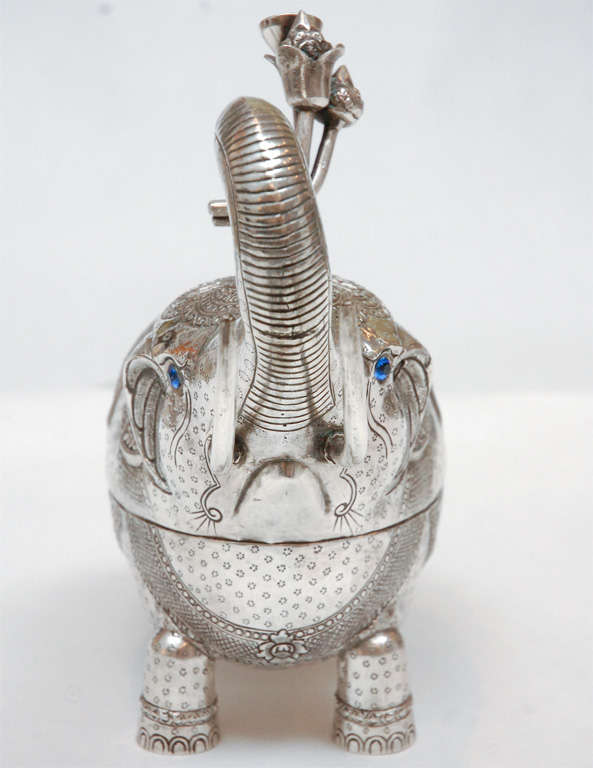 Indian Set of Two Sterling Silver Elephant Boxes