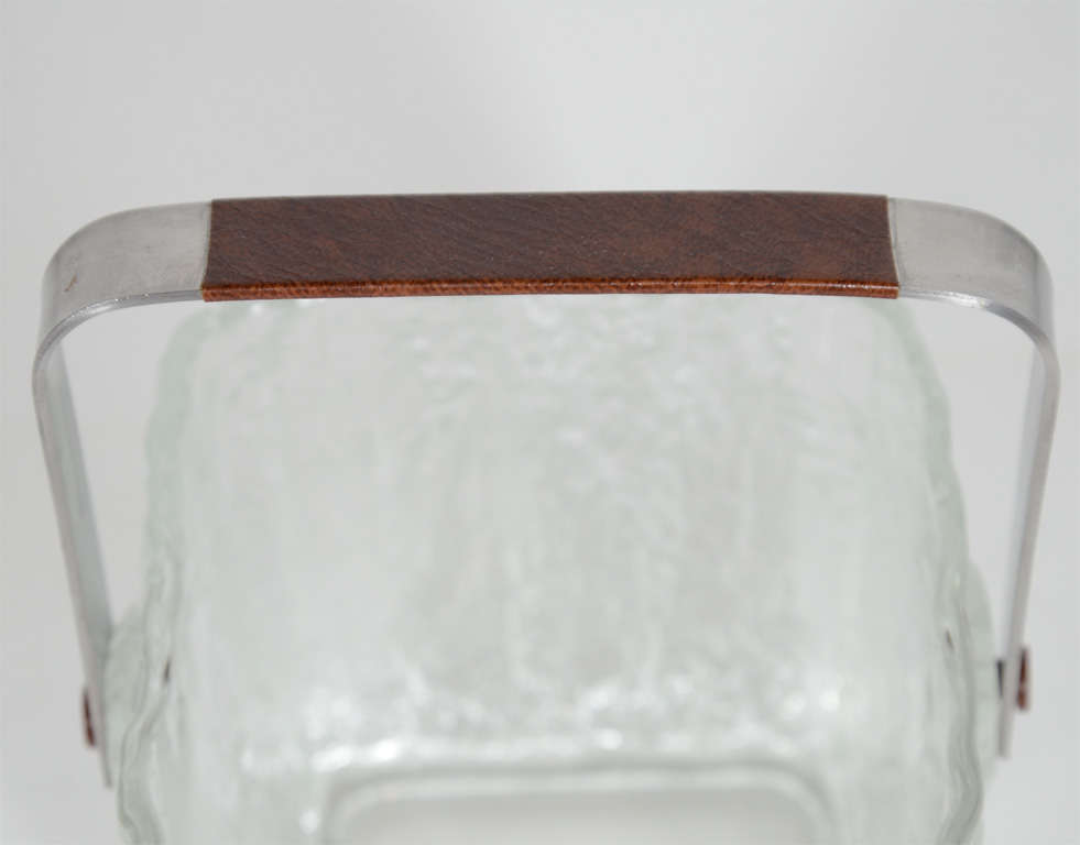 Mid-Century Modern Vintage Ice Bucket with Textured Ice Cube Design