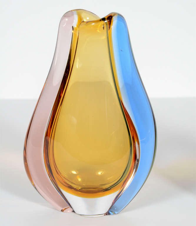 Pair of Modernist Teardrop Vases in Handblown Glass by Bohemia In Excellent Condition In Fort Lauderdale, FL