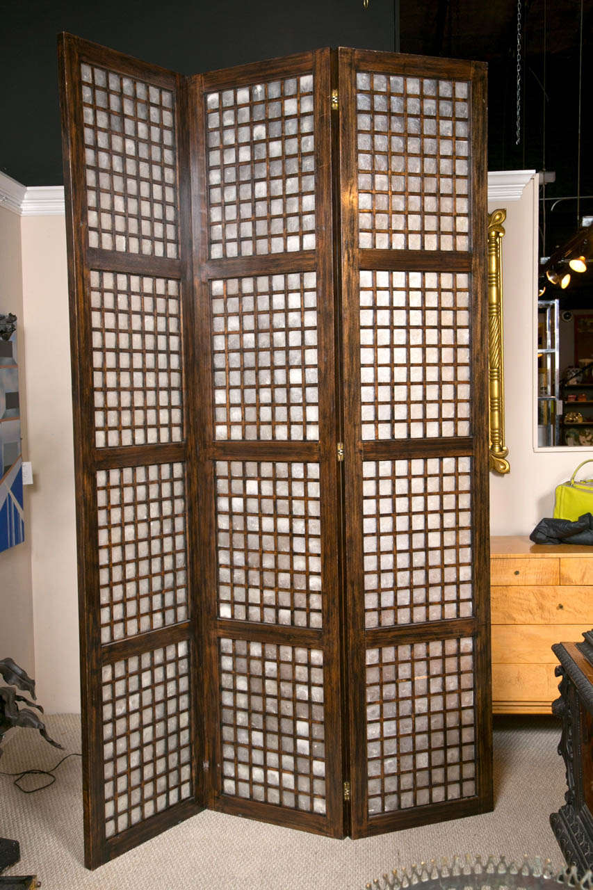20th C Three Panel Screen with inset Shells

Each panel 22