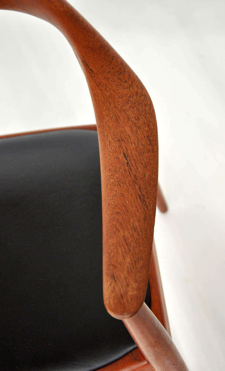 Mid-20th Century Chairs by Hans Wegner