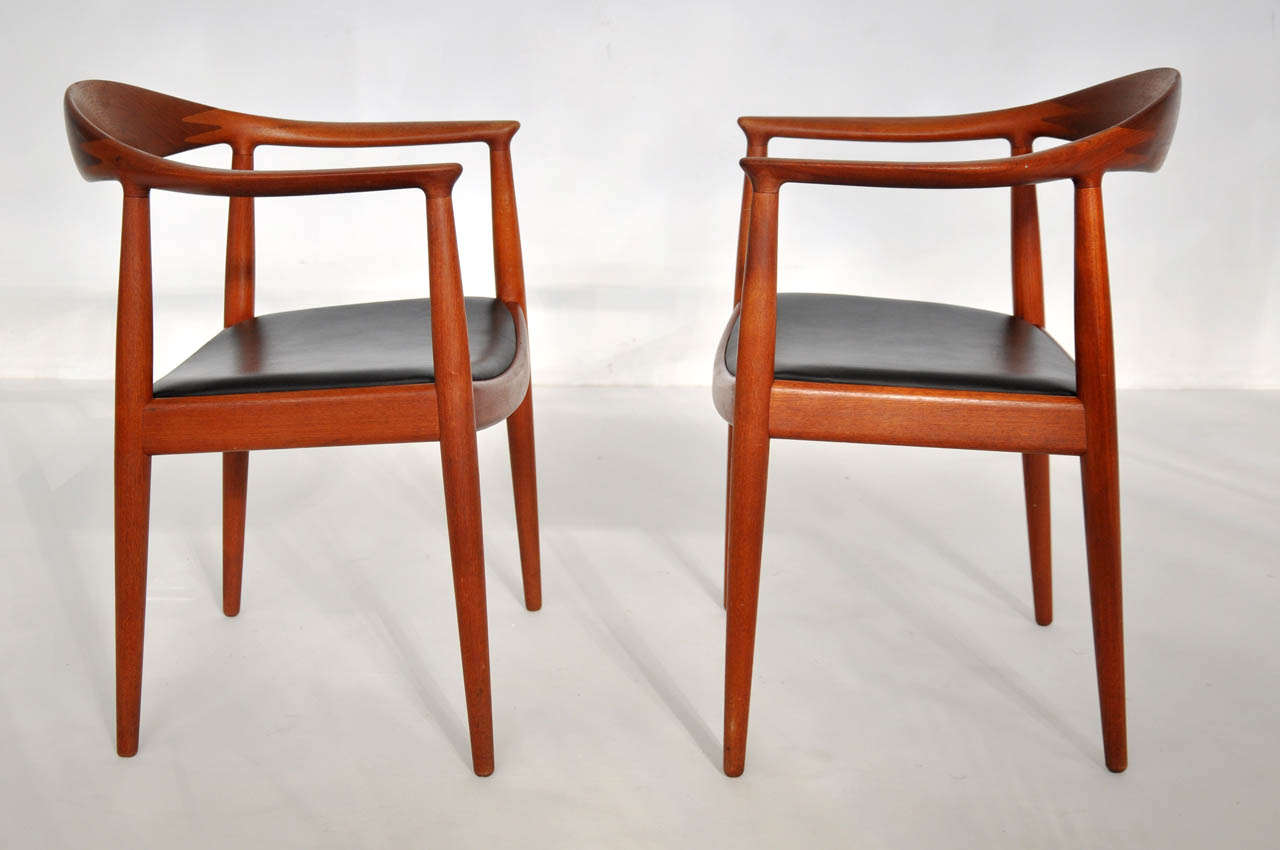 Chairs by Hans Wegner 1