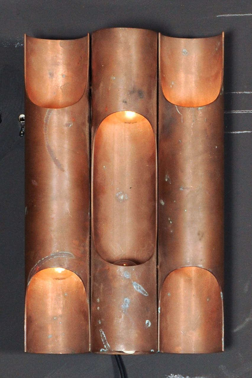 Erworben von einem ehemaligen Arbeiter der Raak-Manufaktur im Norden der Niederlande. Ein absolut einzigartiges Stück. Dies ist ein Testmodell der berühmten Wandleuchte Fuga, die Maija Liisa Komulainen für die Firma Raak in Amsterdam, Niederlande,