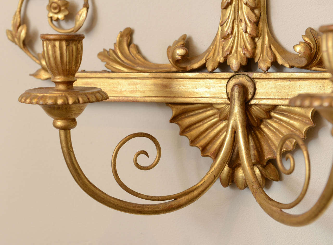 Paire d'appliques à miroir en bois doré du XIXe siècle en vente 4