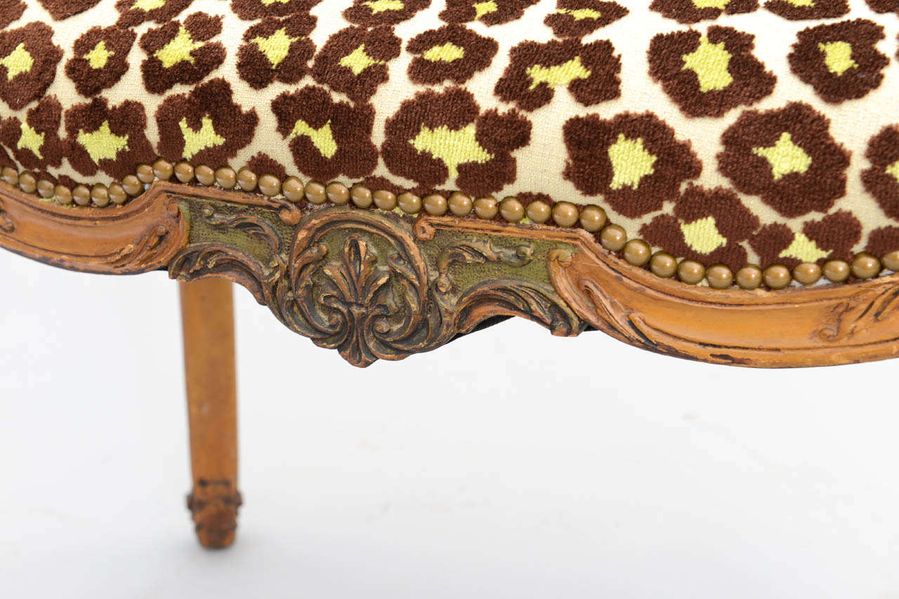 Upholstered Louis XV Style Vanity Bench 1