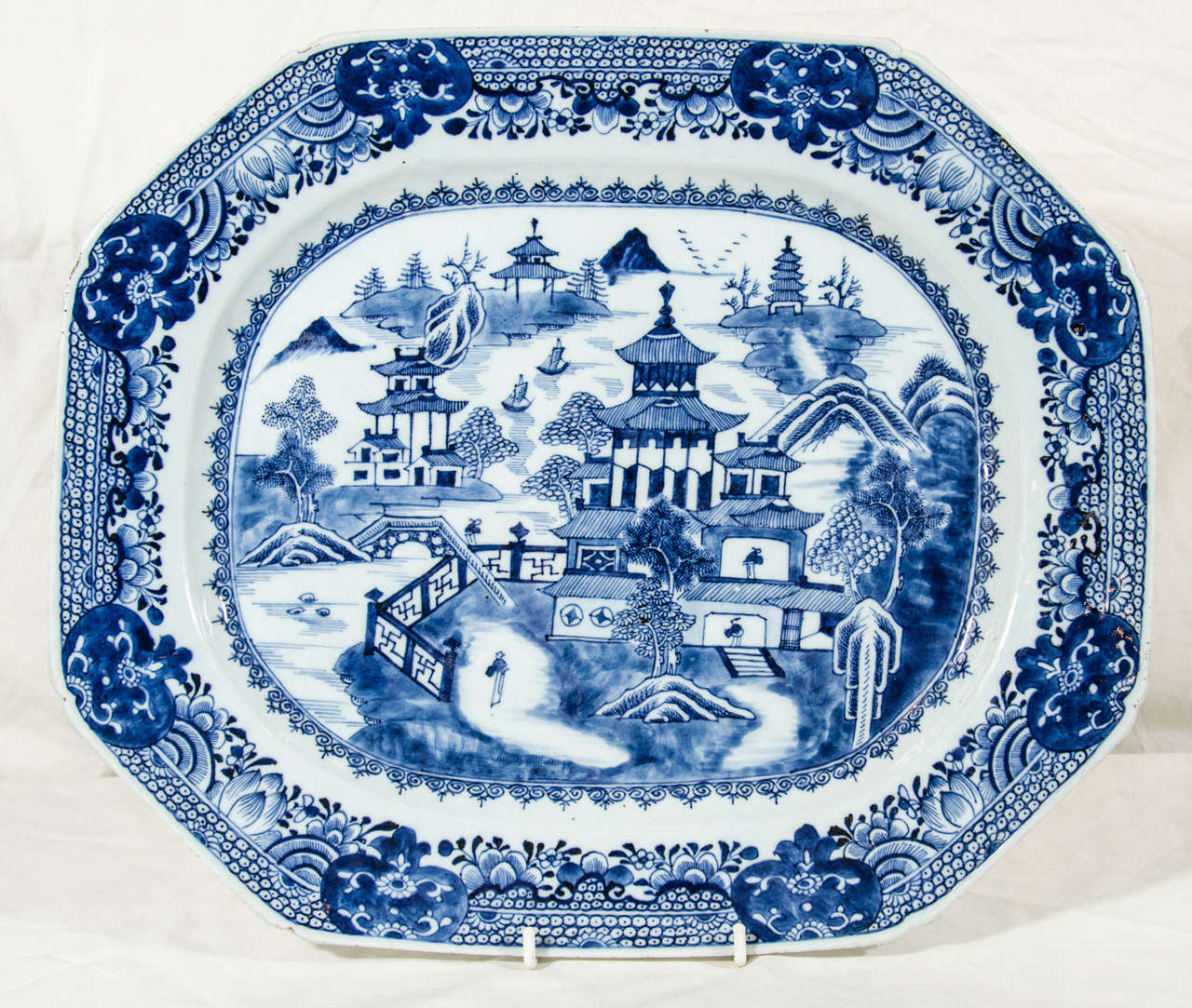 Qing 18th Century Chinese Blue and White Porcelain Platter