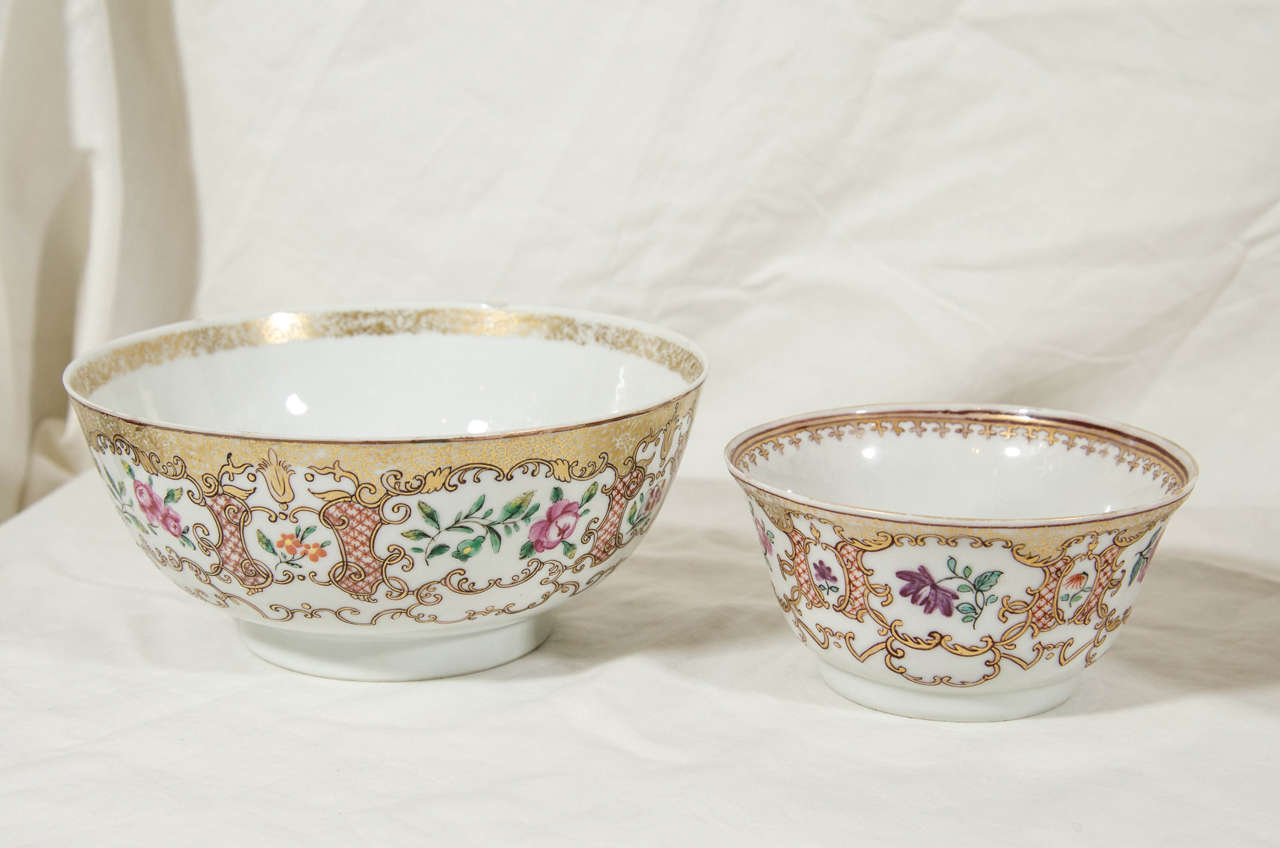 An Antique Chinese Porcelain Tea Set In Excellent Condition In Katonah, NY