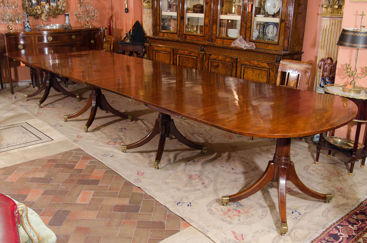 George III Mahogany Four-Pedestal Dining Table 2