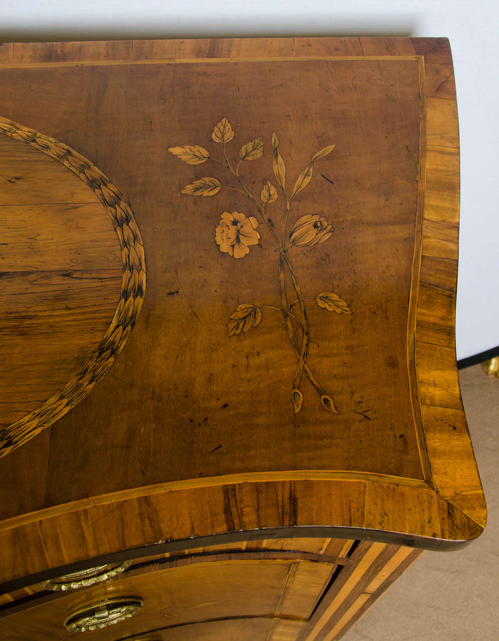George III Marquetry Serpentine Commode, circa 1775 For Sale 3