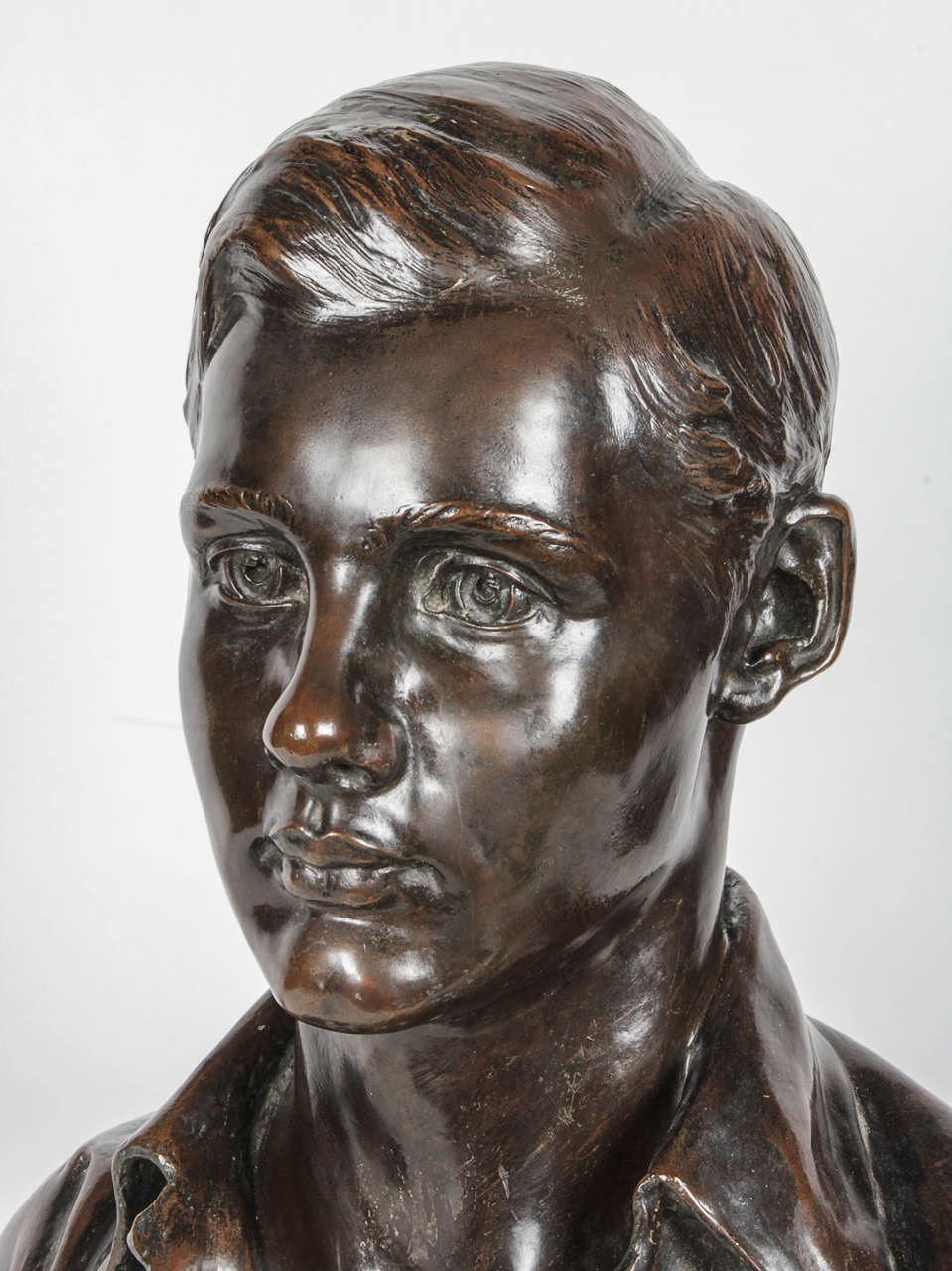 Bronze Bust of a Young Man In Excellent Condition For Sale In New York, NY