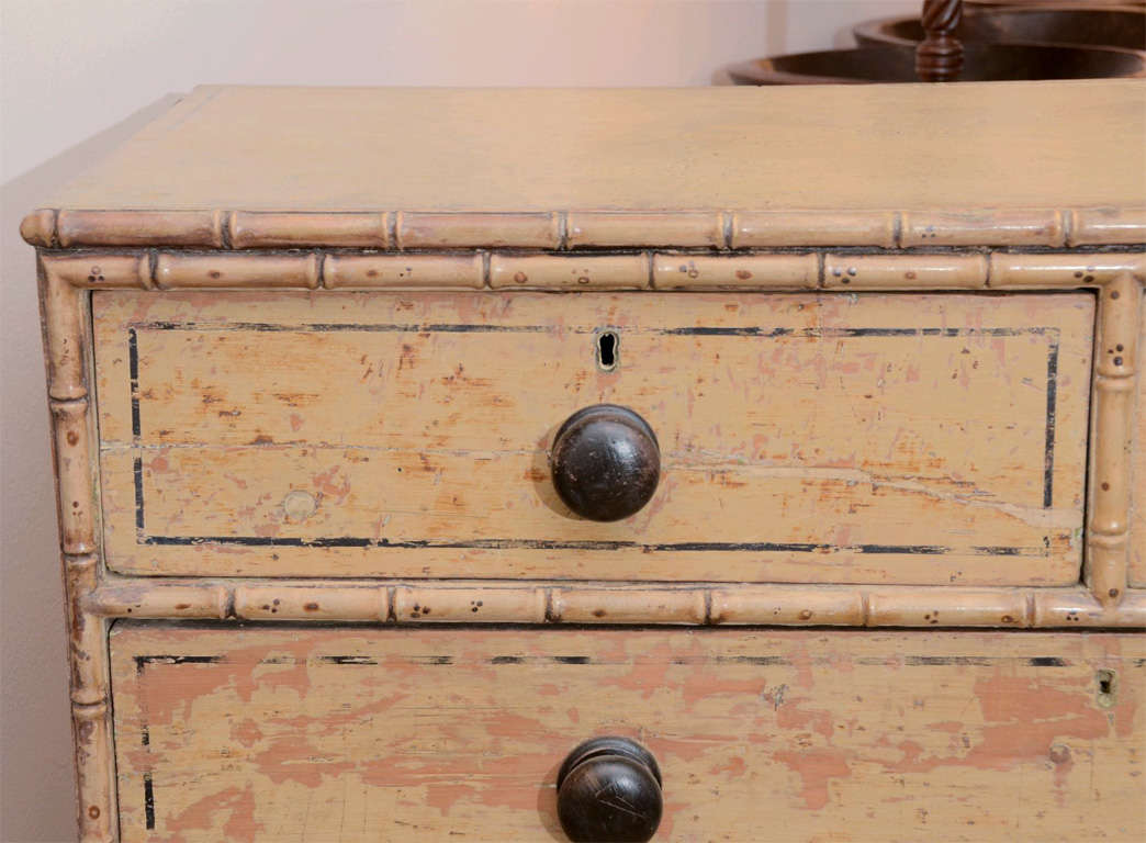 English 19th Century Painted Chest of Drawers - Original Paint