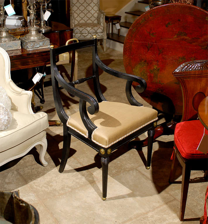 PAIR OF 20thC BLACK REGENCY STYLE SIDE CHAIRS WITH GILT DETAIL<br />
SEAT HEIGHT- 19