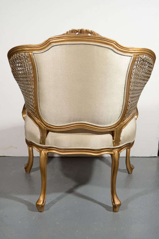 Hand-Carved Hollywood Regency Louis XV Style Gilt Bergere Chair 