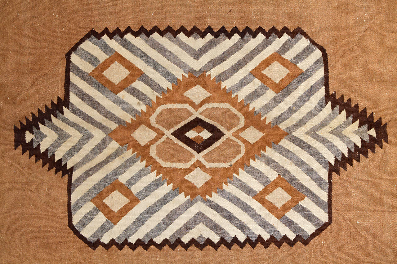 Mid-Century Modern Tapis Kilim de Bessarabie moderne du milieu du siècle dernier en vente