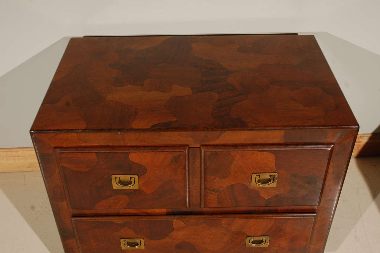 Pair of Patchwork Oyster Burl Nightstands In Good Condition In Los Angeles, CA