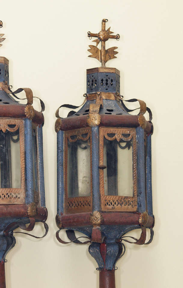 Pair Of 19c Italian Tole Ceremonial Lanterns In Distressed Condition In New Orleans, LA