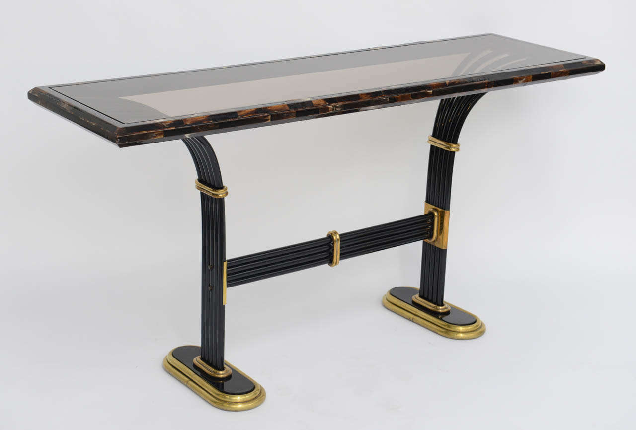 1980s Elegant Tesselated Horn, Brass & Glass Deco Style Console In Good Condition In Miami, FL