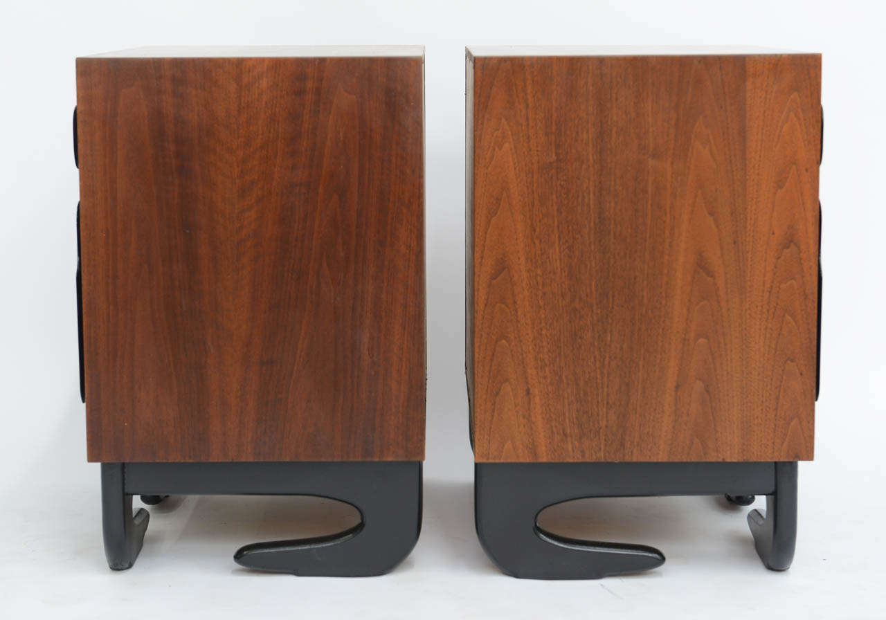 Extraordinary Mid Century Modern Bedside Tables  Nightstands  In Good Condition In Miami, FL