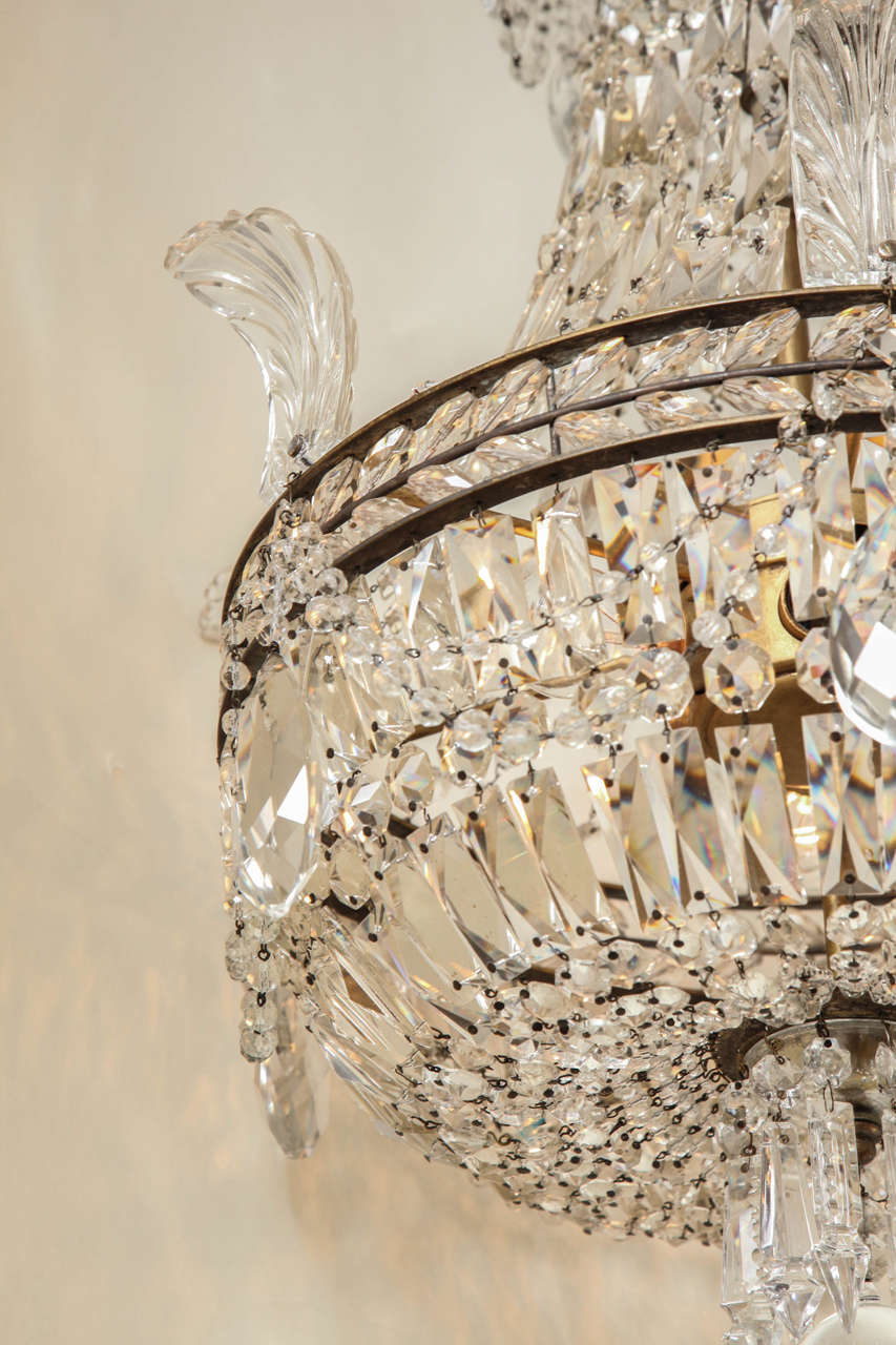 A Regency Style Balloon Shaped Chandelier 2