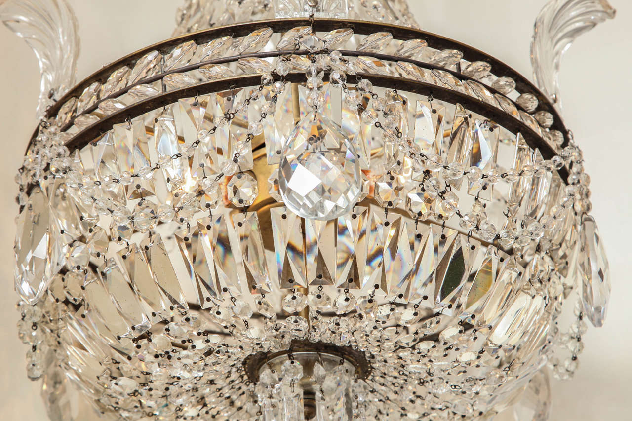 A Regency Style Balloon Shaped Chandelier 3