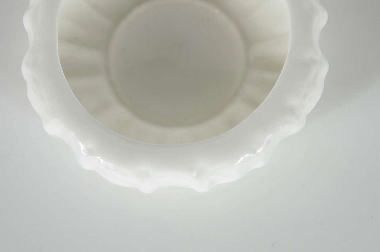 English Mid-Century Modernist Urchin Design Bone China Bowl by Coalport For Sale