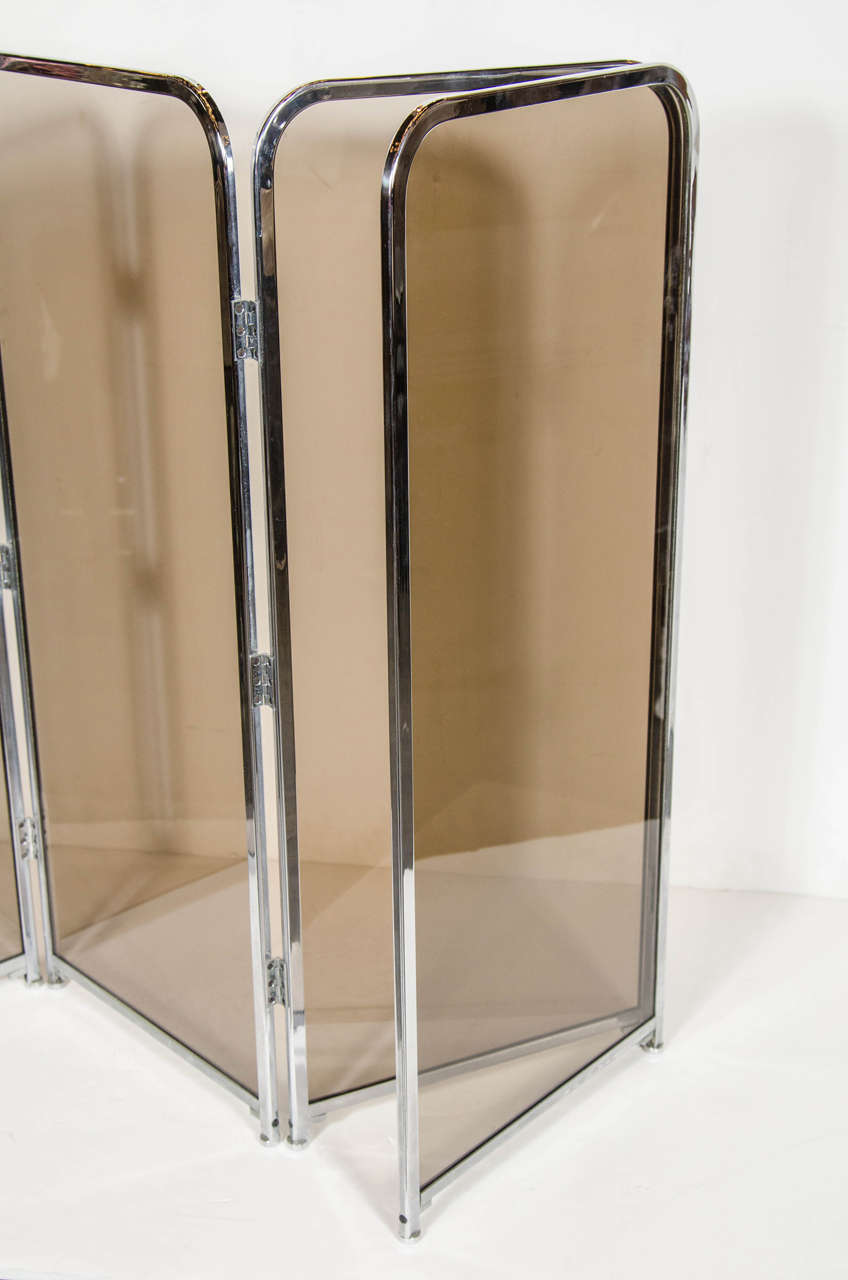 Mid-Century Modernist Chrome and Smoked Glass Fireplace Screen In Excellent Condition In New York, NY