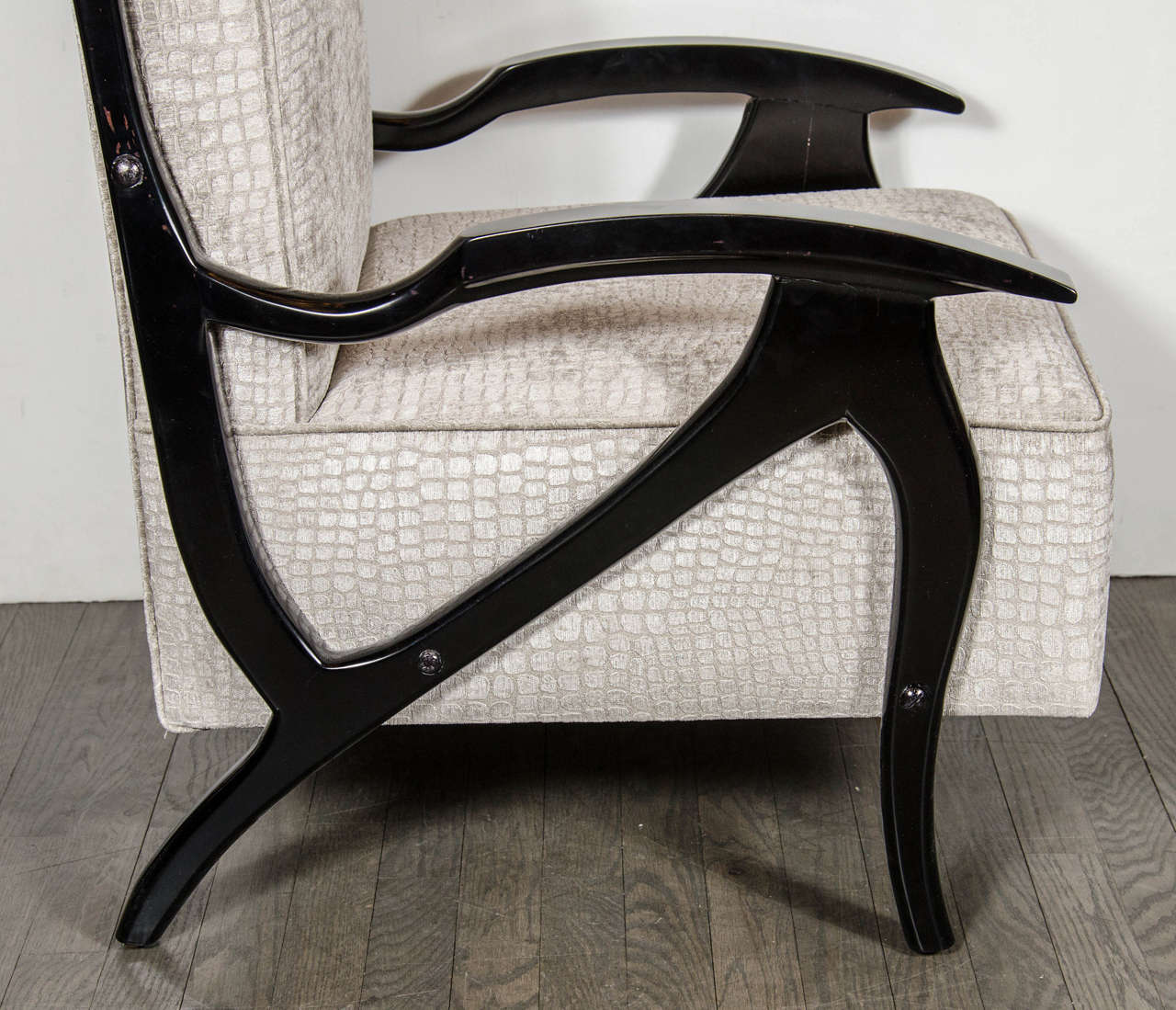 Mid-20th Century Pair of Mid-Century Modernist Arm or Club Chairs in the Manner of Billy Haines