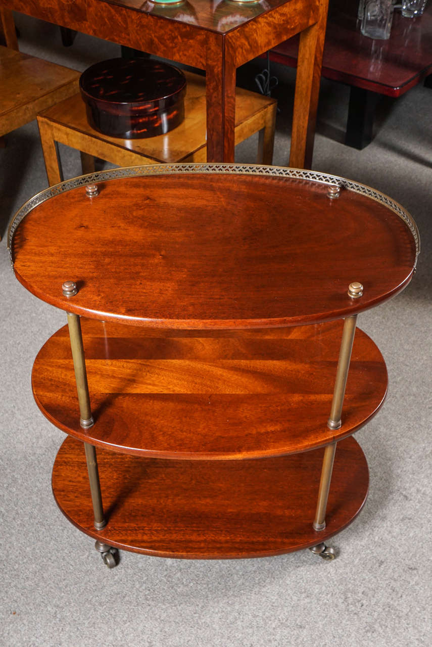 Pair of Oval Side Tables In Good Condition In Hudson, NY