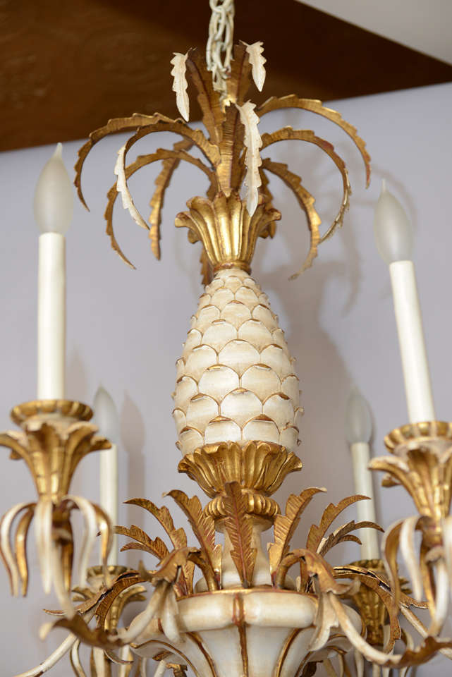 Italian Carved Pineapple Six-light Chandelier In Excellent Condition In West Palm Beach, FL