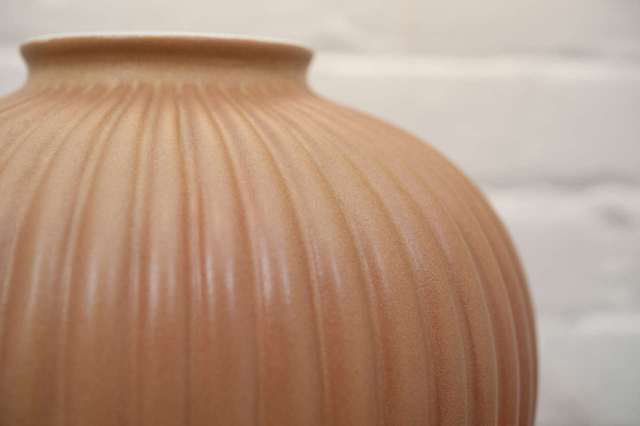 Italian Giovani Gariboldi Vase For Richard Ginori For Sale