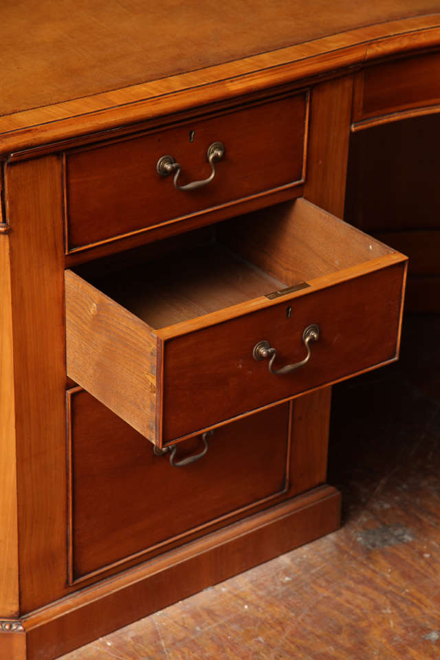 18th Century Style Fruitwood Horseshoe Shaped Desk For Sale 2